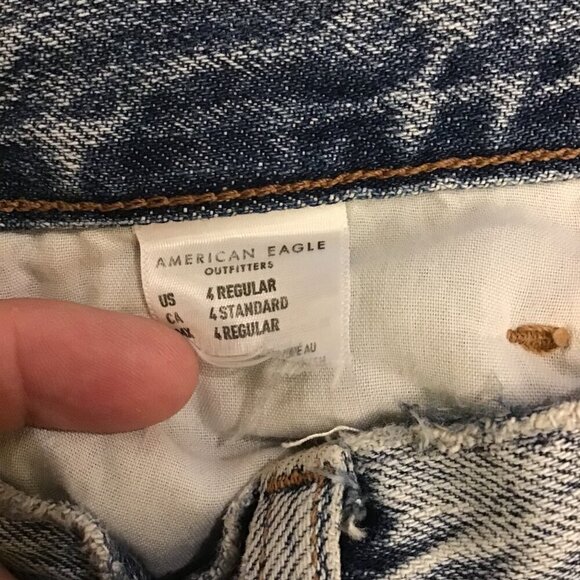American Eagle 4 Mom Jeans Distressed Blown Out 2020 Women’s High Rise - Picture 9 of 11